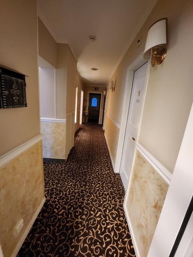 Hotel Millennium โลการ์โน ภายนอก รูปภาพ