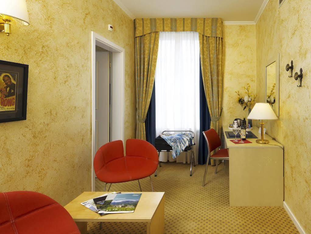 Hotel Millennium โลการ์โน ภายนอก รูปภาพ